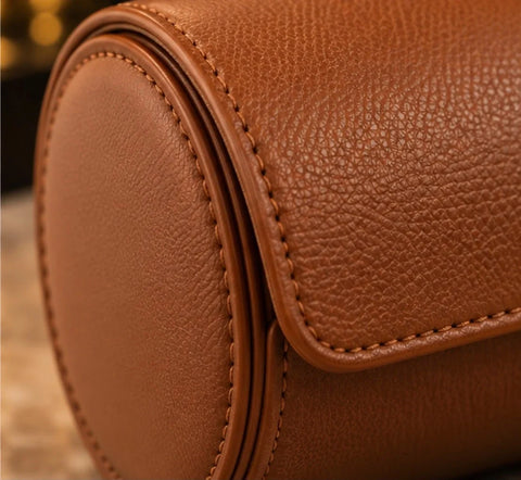 Étui de voyage cognac pour 3 montres, vue ouverte